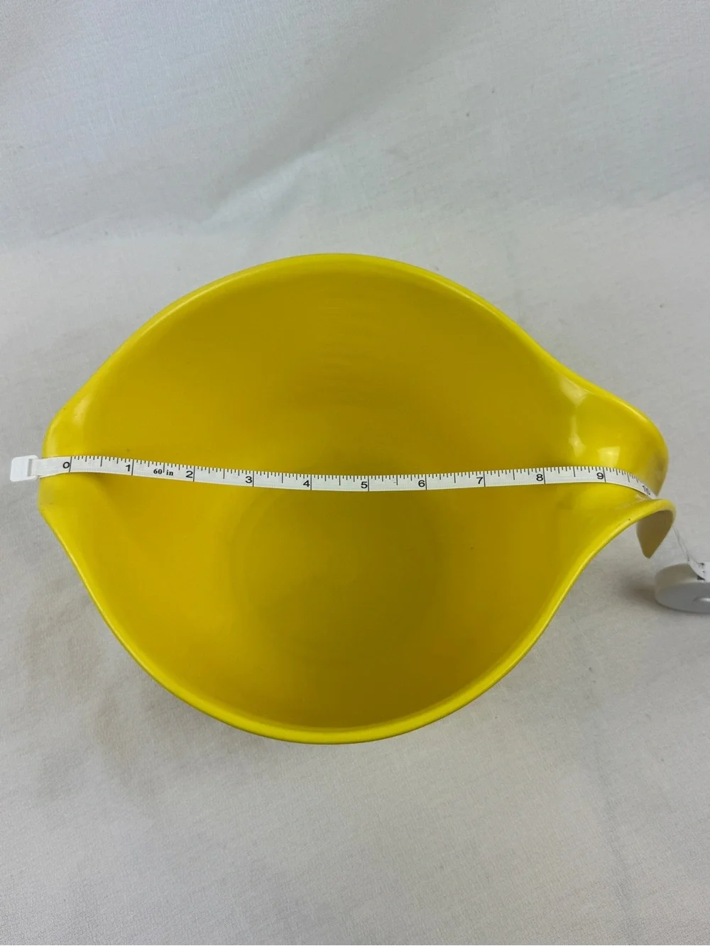 Vintage Rubbermaid 3 Quart 12 Cup yellow Grip N Mix Batter Bowl Measuring #2663